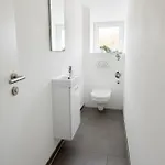 Design Mit Kingsize-betten & Balkon Lägenhet