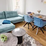 Lägenhet Design Mit Kingsize-betten & Balkon *
