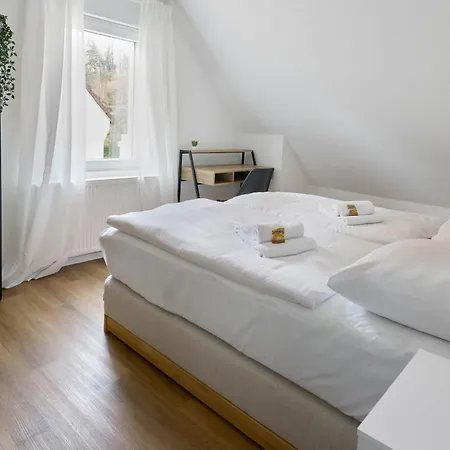 Design Mit Kingsize-betten & Balkon * Pforzheim