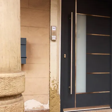 Lägenhet Design Mit Kingsize-betten & Balkon